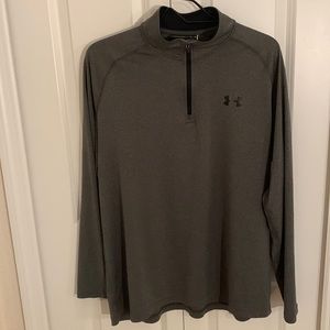 Under Armour 1/4 zip long sleeve - Large - Gray